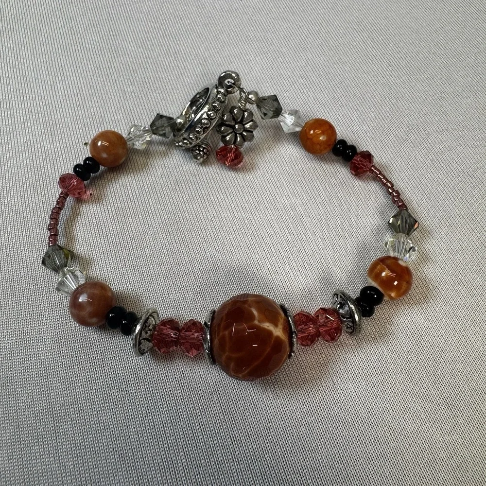 Orange/Peach Tone Beaded Bracelet With‎ Silver Toggle Clasp